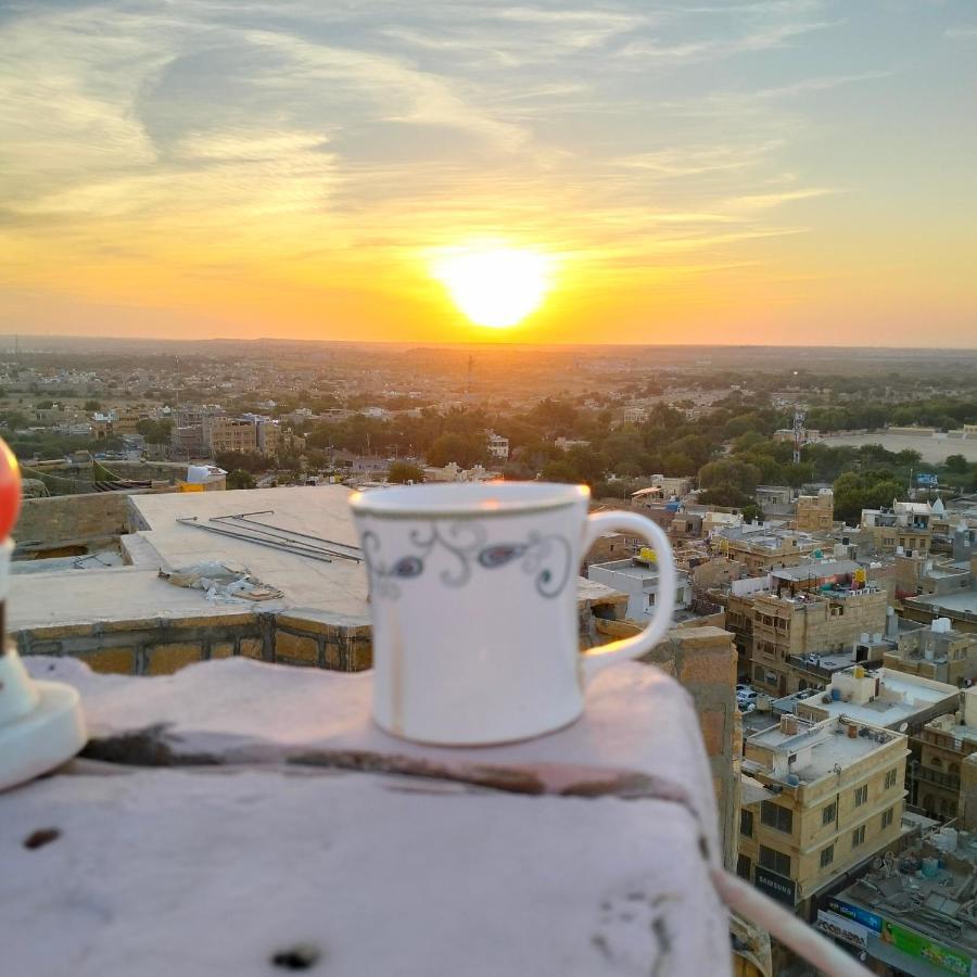 Hostel Desert Home Stay Jaisalmer Bagian luar foto