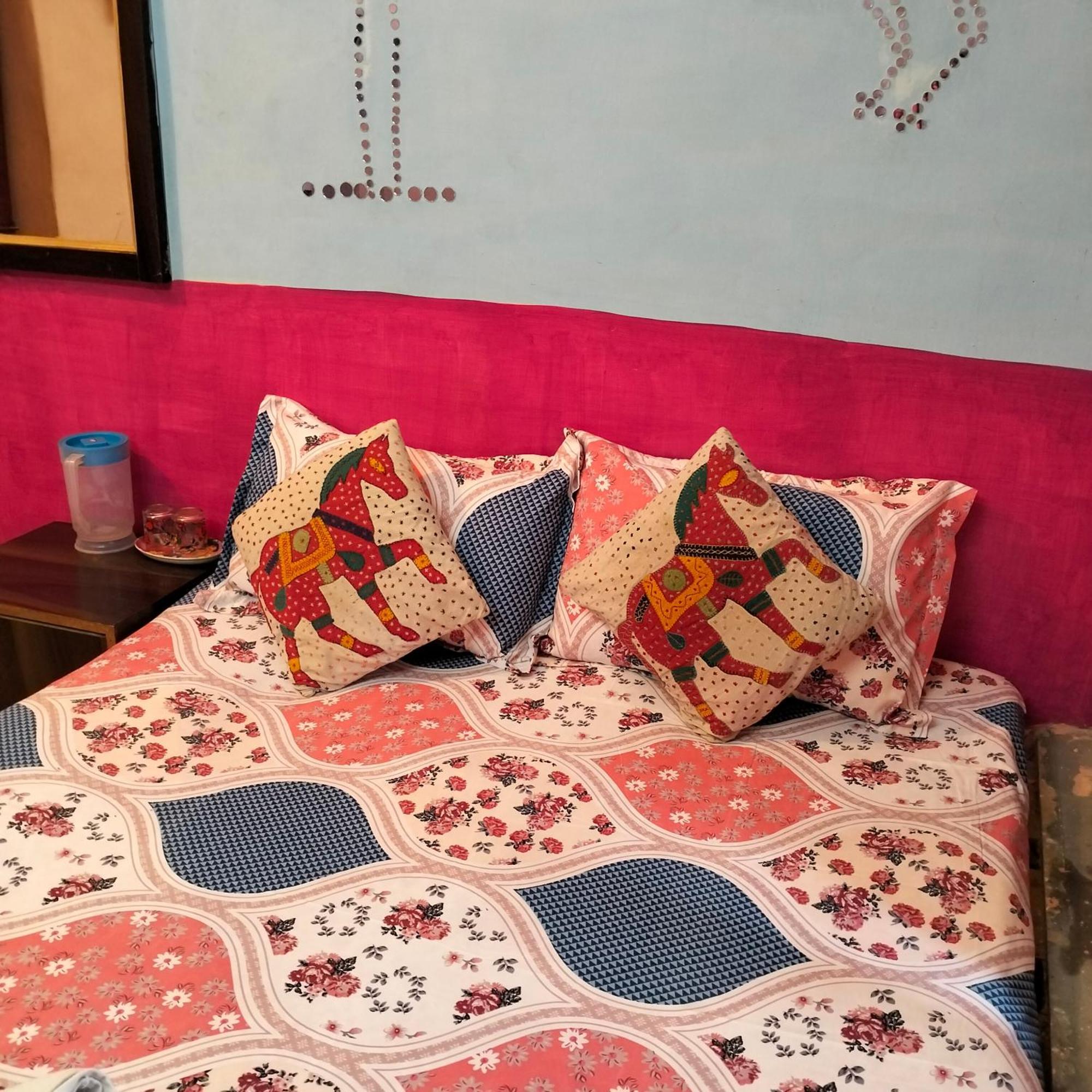 Hostel Desert Home Stay Jaisalmer Bagian luar foto